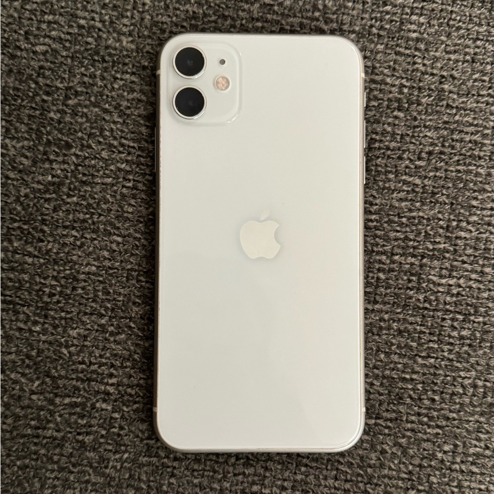 Unlocked iPhone 11 128gb